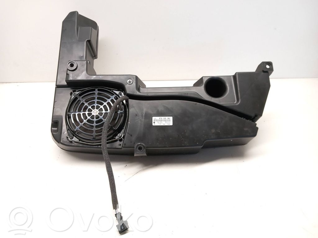Audi A4 S4 B8 8K Głośnik niskotonowy 