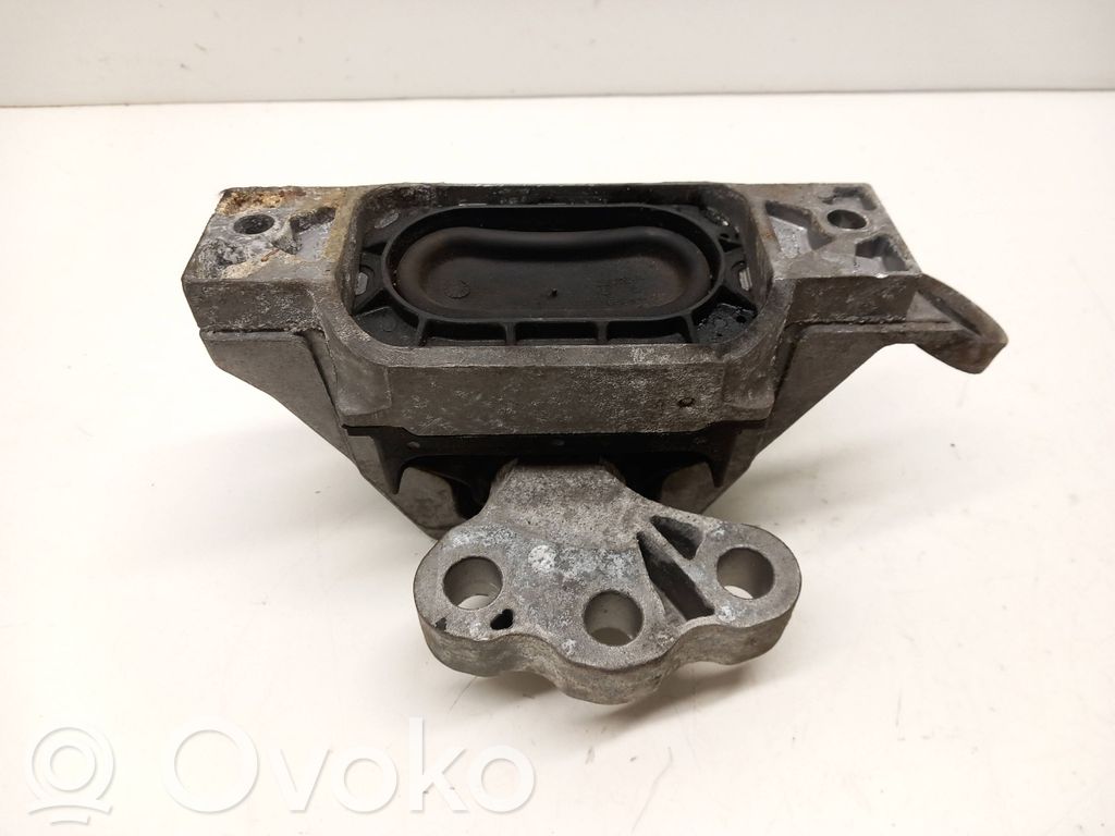 Opel Insignia A Engine mount bracket 