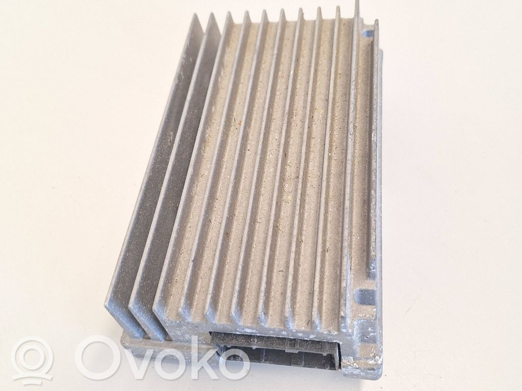 BMW X5 E70 Sound amplifier 