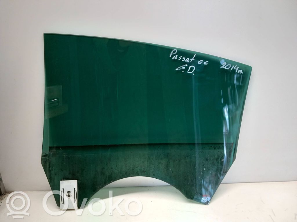 Volkswagen PASSAT CC Rear door window glass 