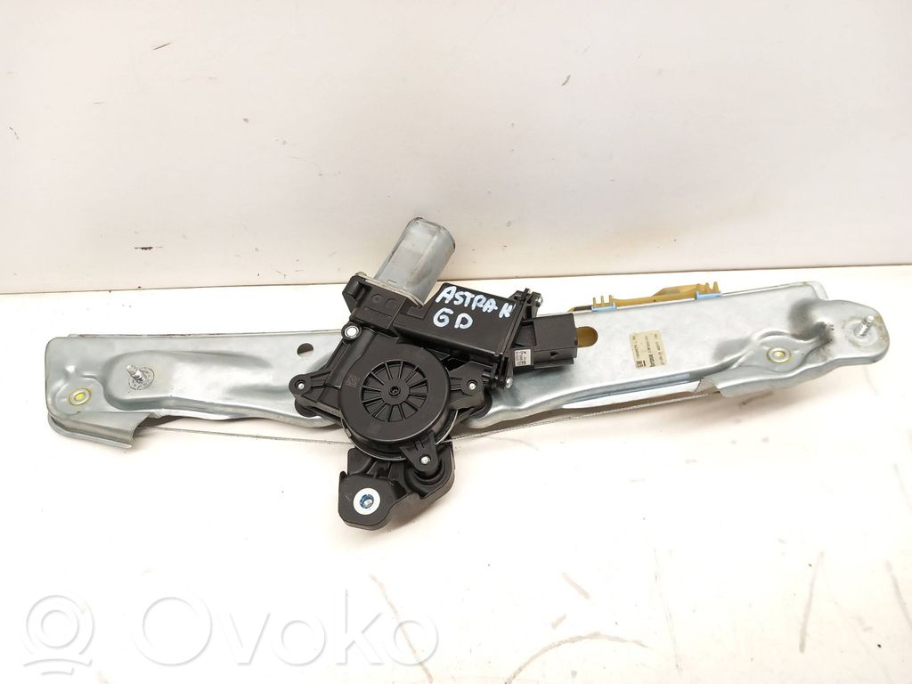 Elektryczny podnośnik szyby drzwi tylnych   C32300101RH