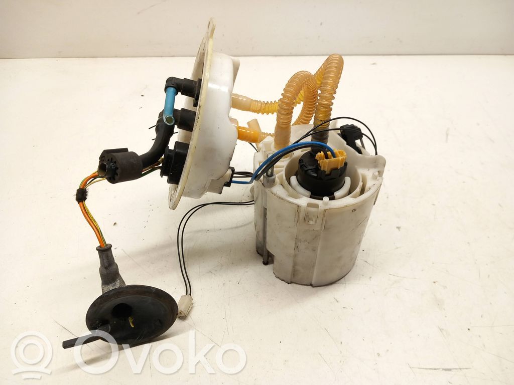 BMW 1 F20 F21 Pompe à carburant 