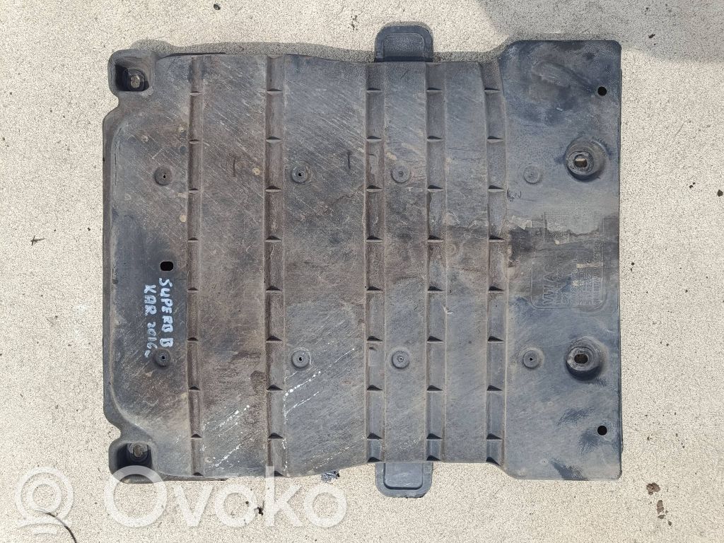 Skoda Superb B8 (3V) Center/middle under tray cover 