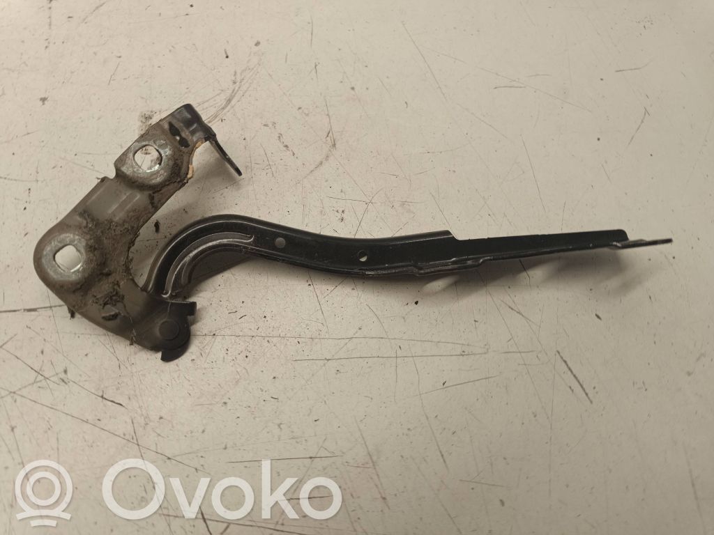 Opel Astra K Konepellin saranat 