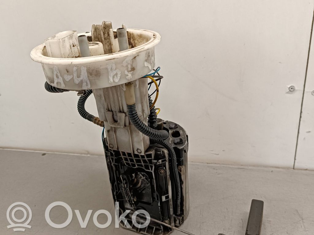 Audi A4 S4 B7 8E 8H Pompa paliwa w zbiorniku 