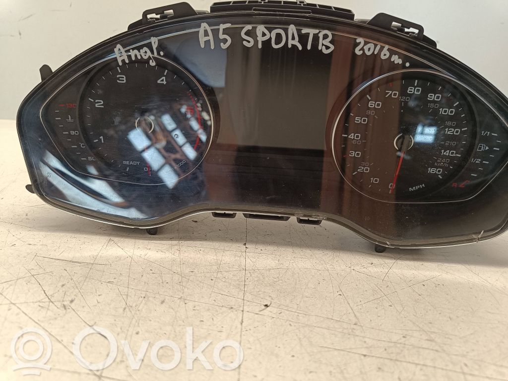 Audi A5 Speedometer (instrument cluster) 