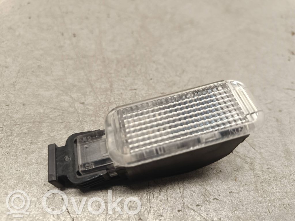 Audi A6 S6 C7 4G Front door interior light 