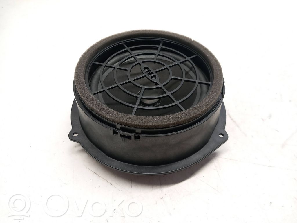 Altavoz de la puerta trasera