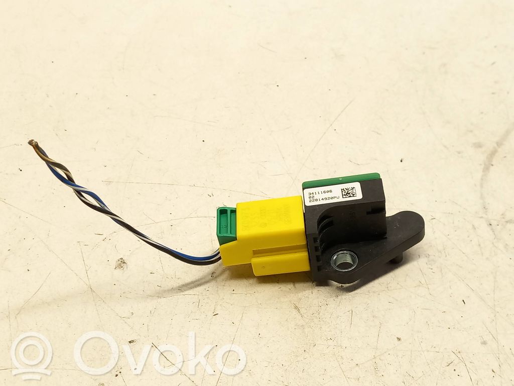Volkswagen PASSAT B7 Airbag deployment crash/impact sensor 