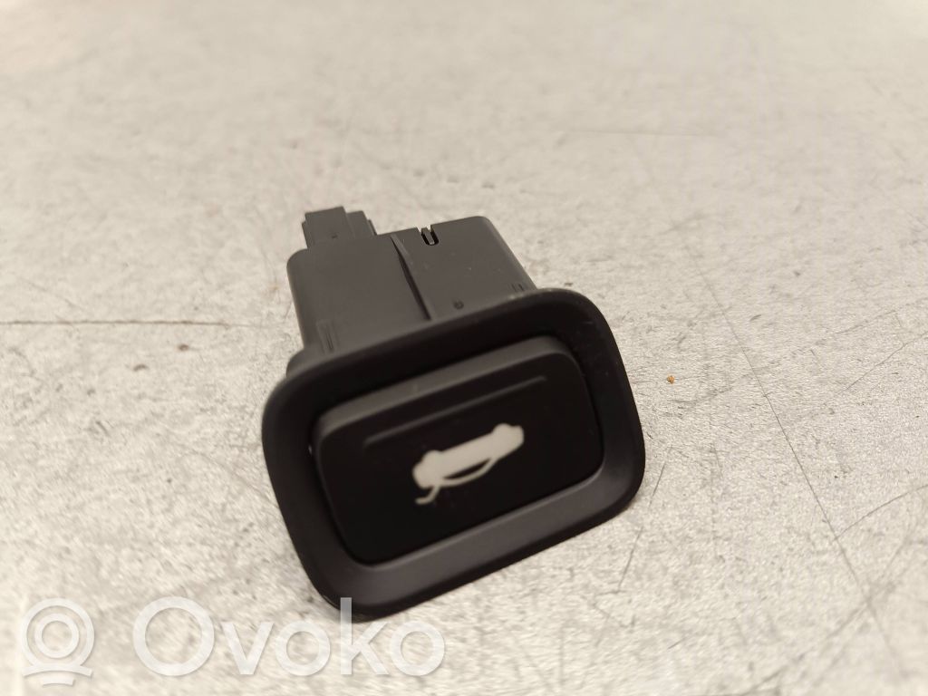 Hyundai i40 Tailgate opening switch 