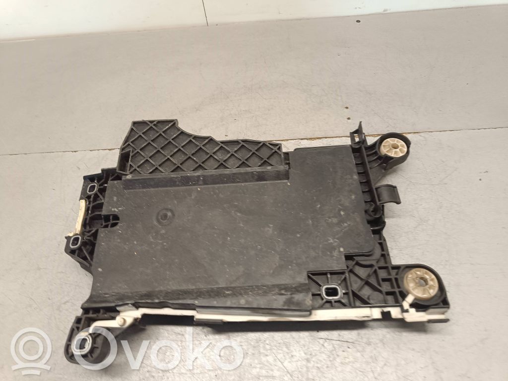 BMW X1 F48 F49 Półka akumulatora 