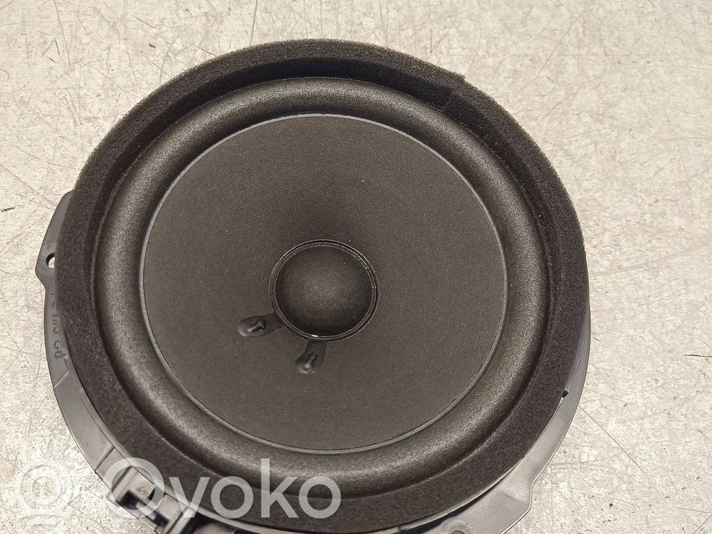 Takaoven kaiutin