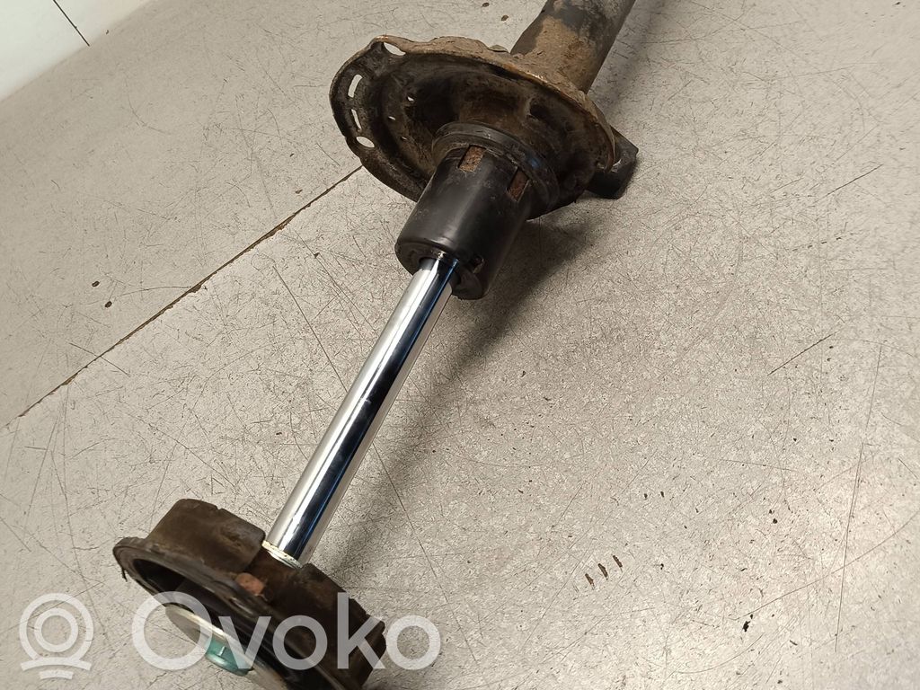 Audi A3 S3 8V Etuiskunvaimennin 