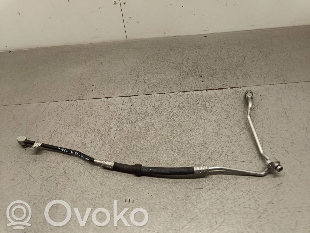 Audi A4 S4 B9 Manguera/tubo del aire acondicionado (A/C) 