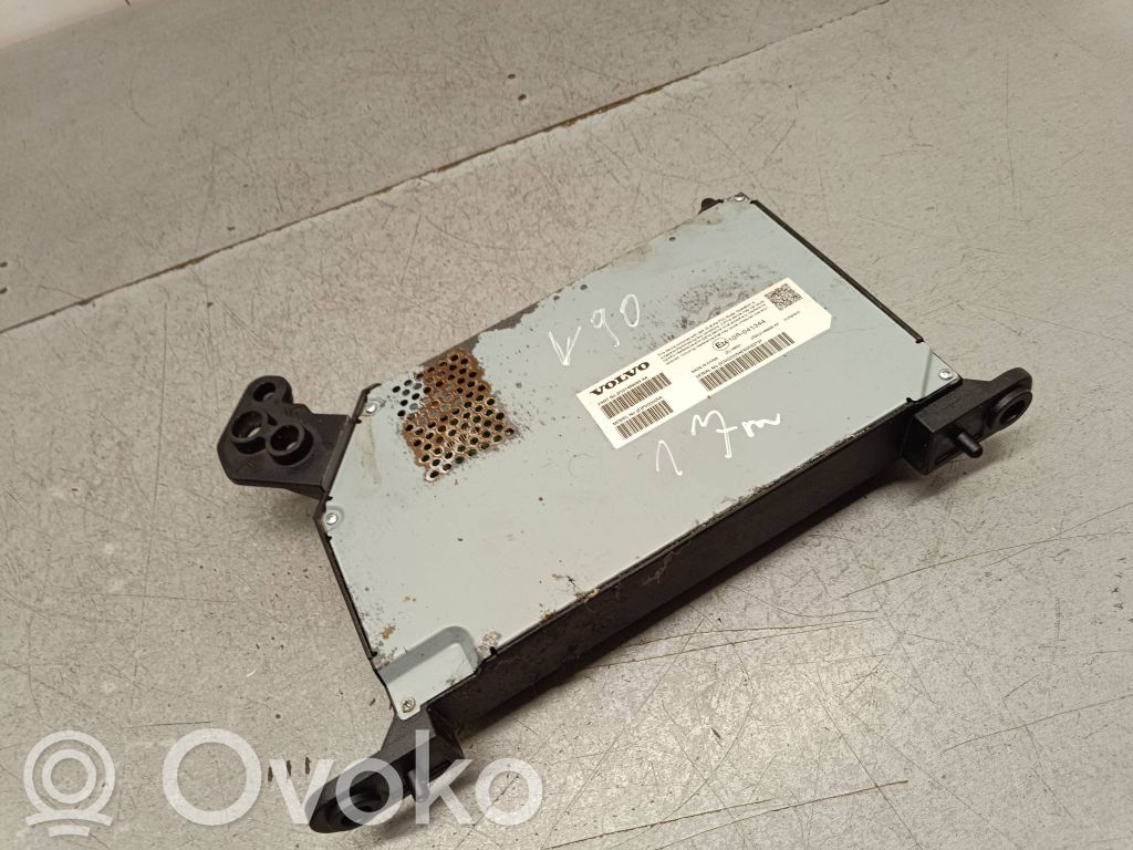 Volvo S90, V90 Garso stiprintuvas 