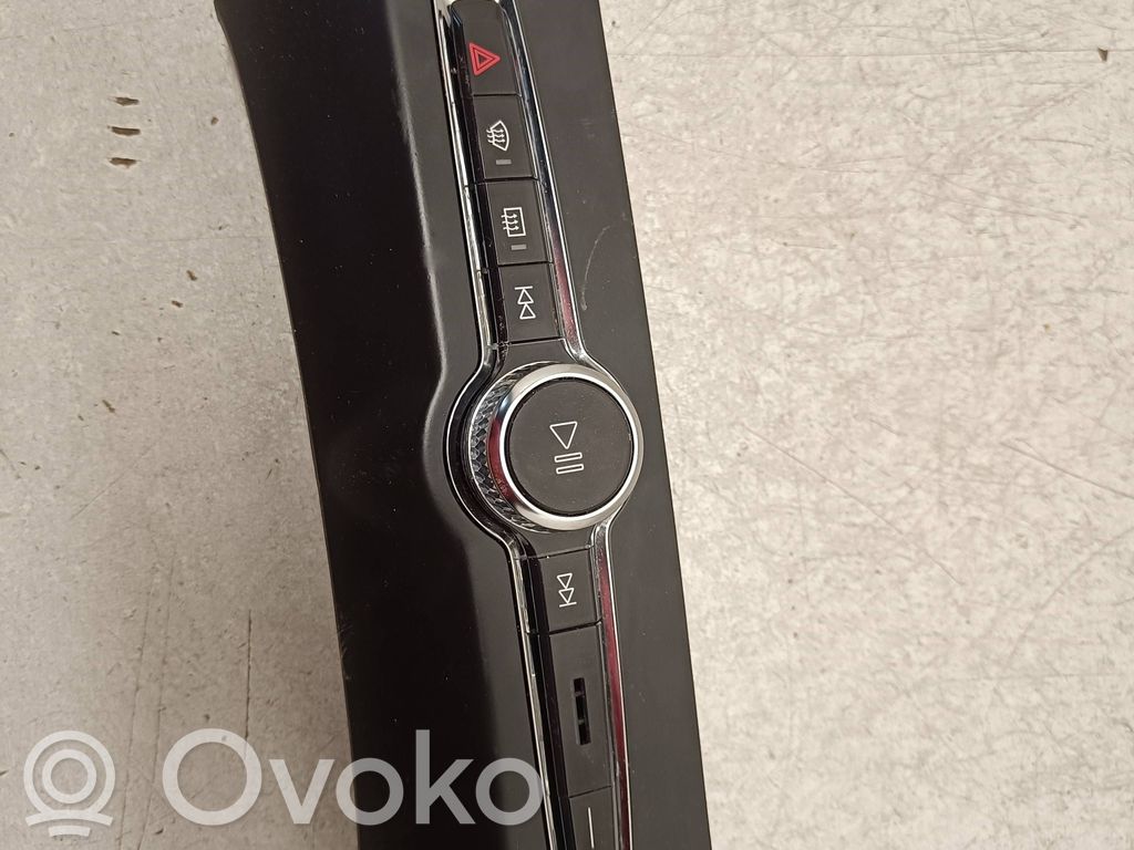 Volvo S90, V90 Head unit multimedia control 