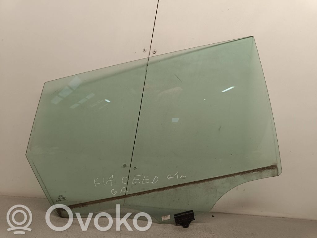 KIA Ceed Takaoven ikkunalasi 