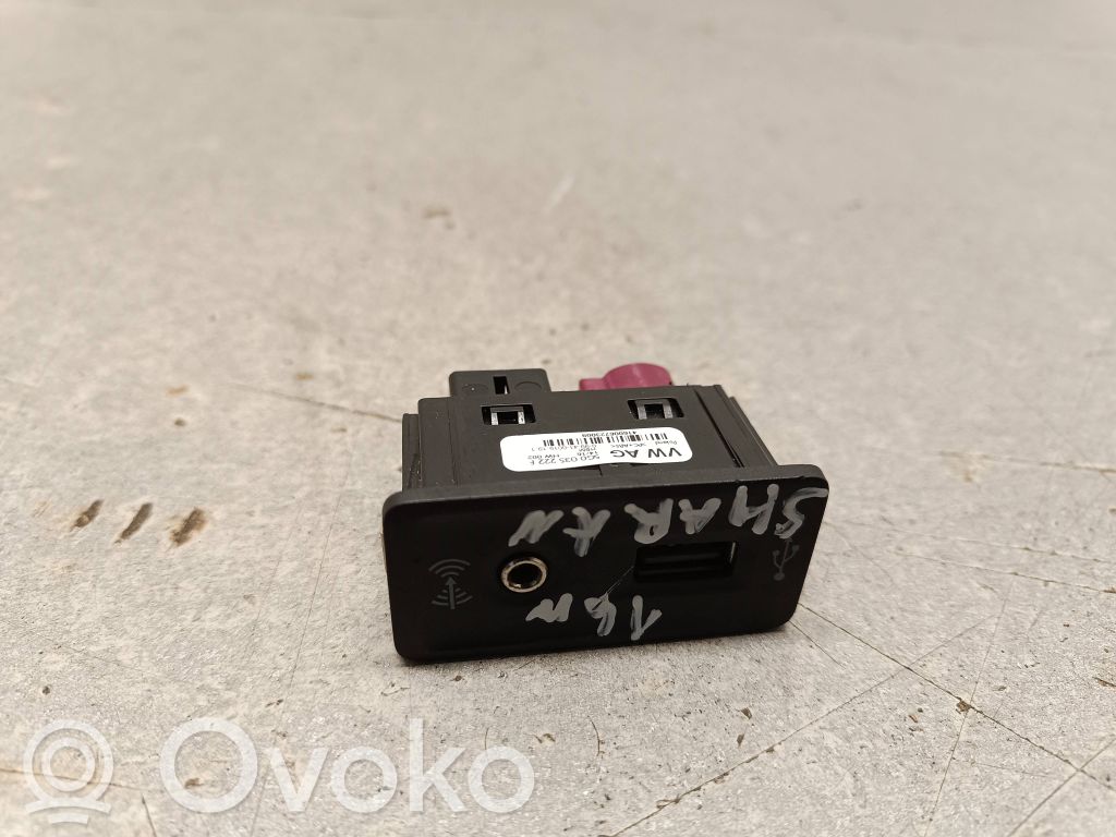 Volkswagen Sharan Enchufe conector USB 