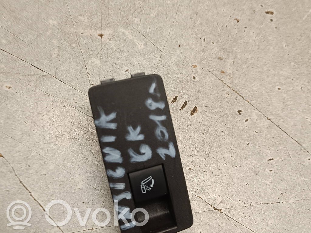 Opel Insignia B Kita salono detalė 