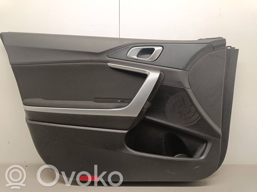 KIA Ceed Etuoven verhoilu 