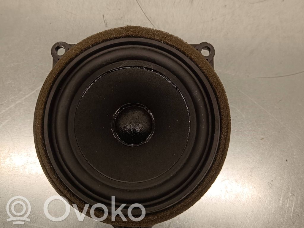 BMW 2 F45 Altavoz de la puerta trasera 
