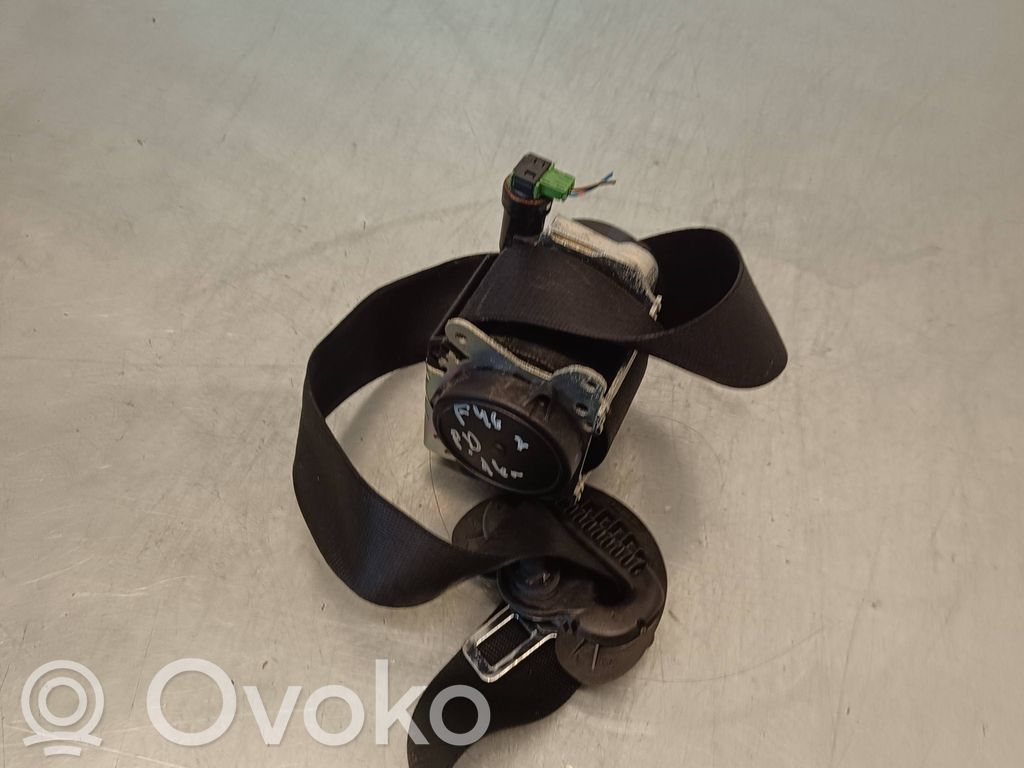 BMW 2 F46 Cinturón delantero 