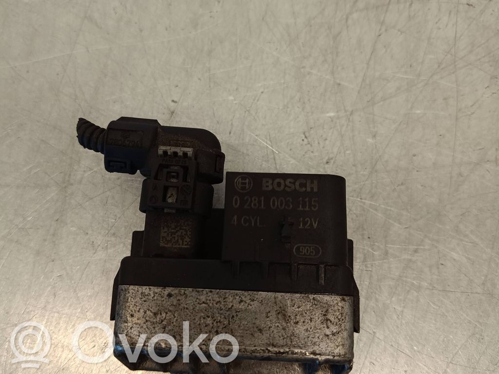 BMW X3 F25 Glow plug pre-heat relay 