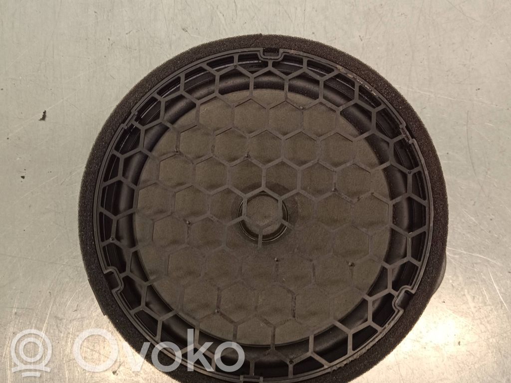 Audi A3 S3 8V Front door speaker 