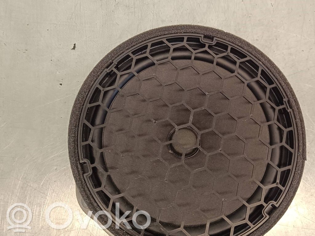 Audi A3 S3 8V Front door speaker 
