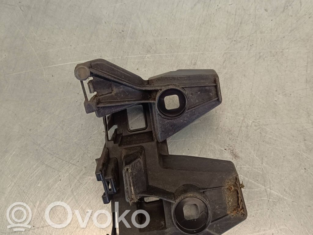 Volkswagen PASSAT B8 Suport montare bară spate 