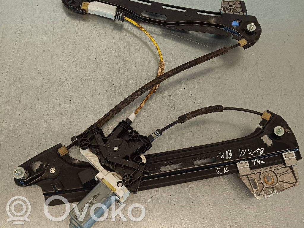Elektryczny podnośnik szyby drzwi tylnych   A2078200542,934532100,77460282000