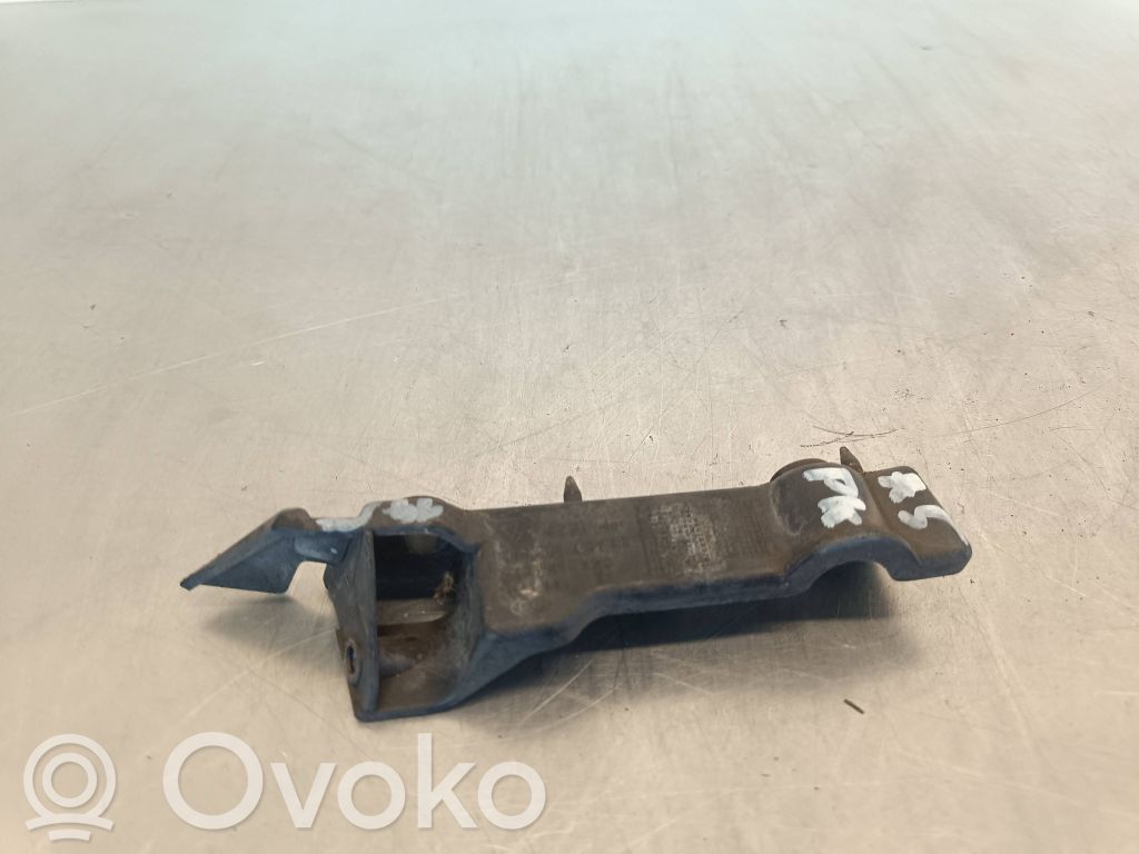 Audi A4 S4 B8 8K Front bumper mounting bracket 