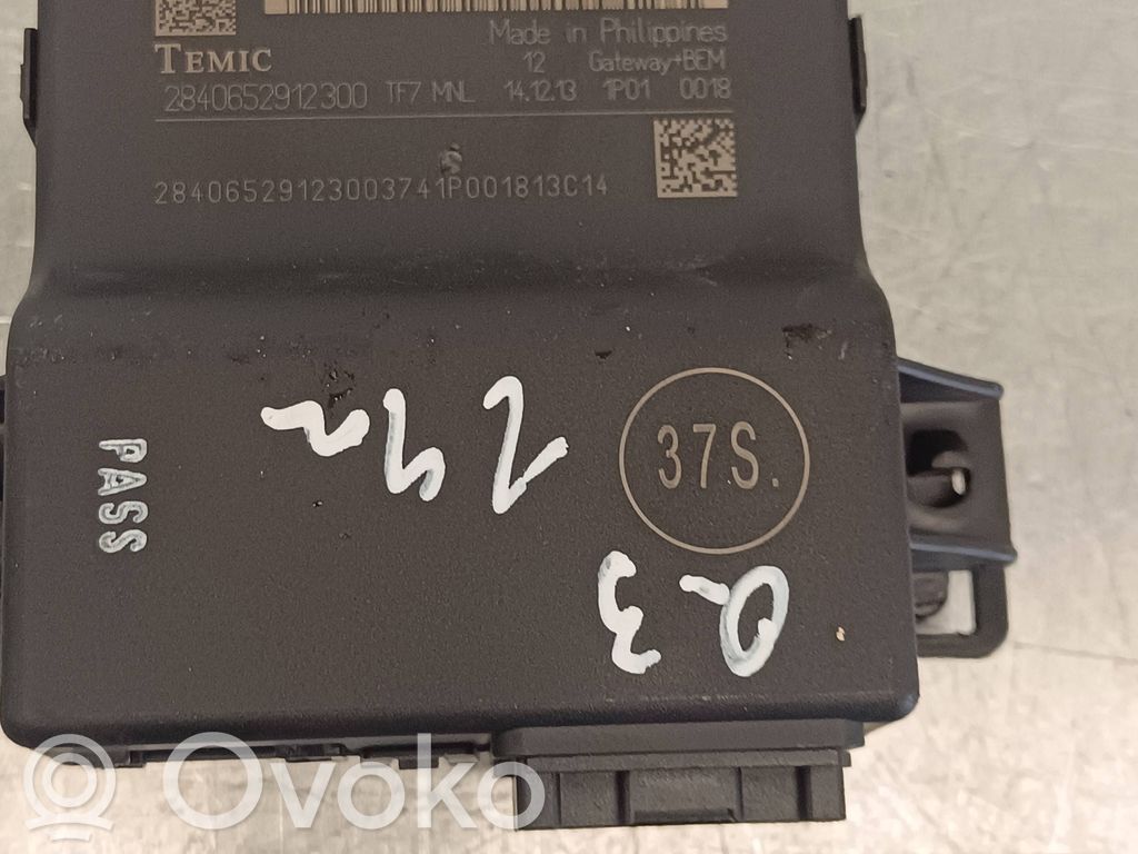Audi Q3 8U Väylän ohjainlaite 