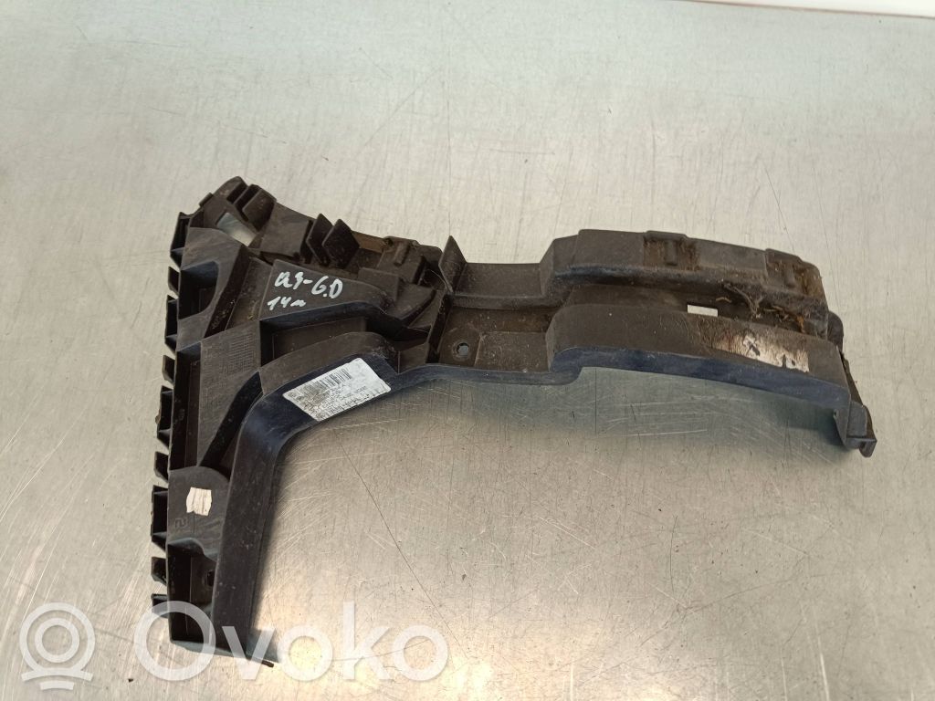 Audi Q3 8U Uchwyt / Mocowanie zderzaka tylnego 