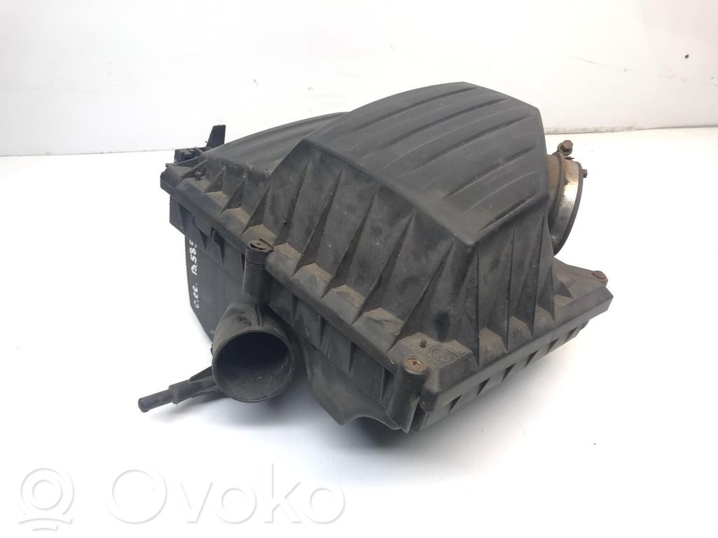 Opel Corsa C Air filter box 