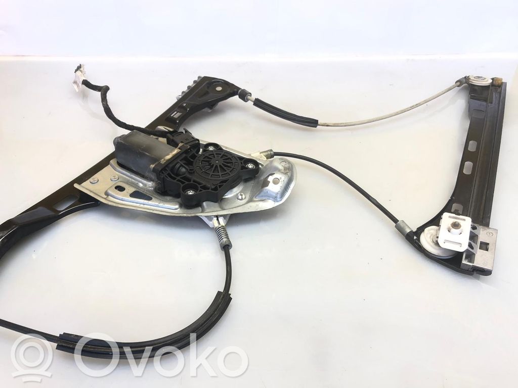 Mercedes-Benz C W203 Elektryczny podnośnik szyby drzwi przednich 