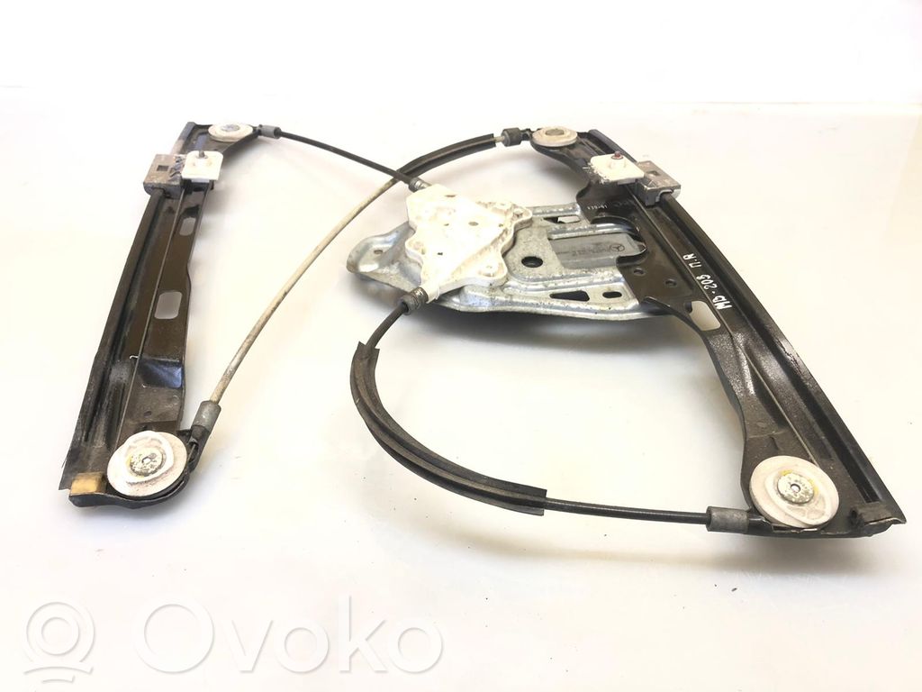 Mercedes-Benz C W203 Elektryczny podnośnik szyby drzwi przednich 