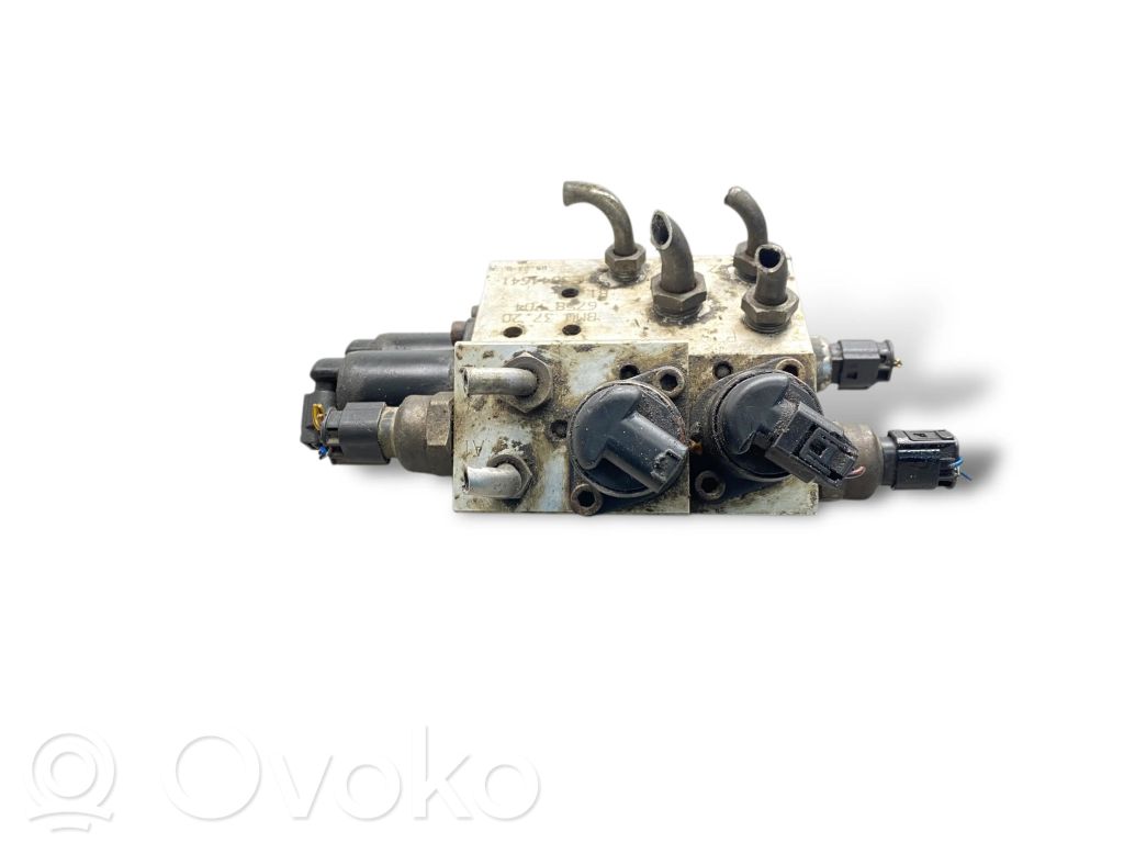 BMW 7 E65 E66 Active stabilizer control/valve assembly 