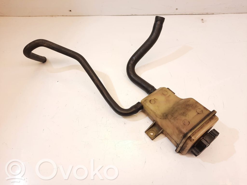 Opel Vectra B Ohjaustehostimen nestesäiliö 