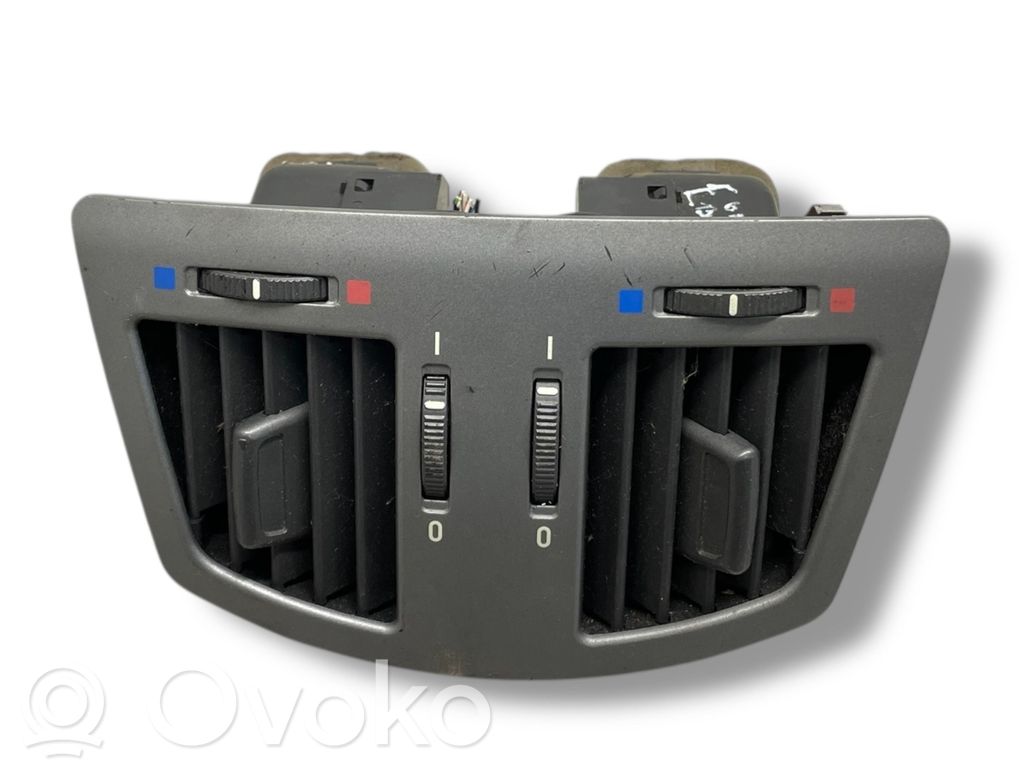 BMW 7 E65 E66 Centrinės oro grotelės 