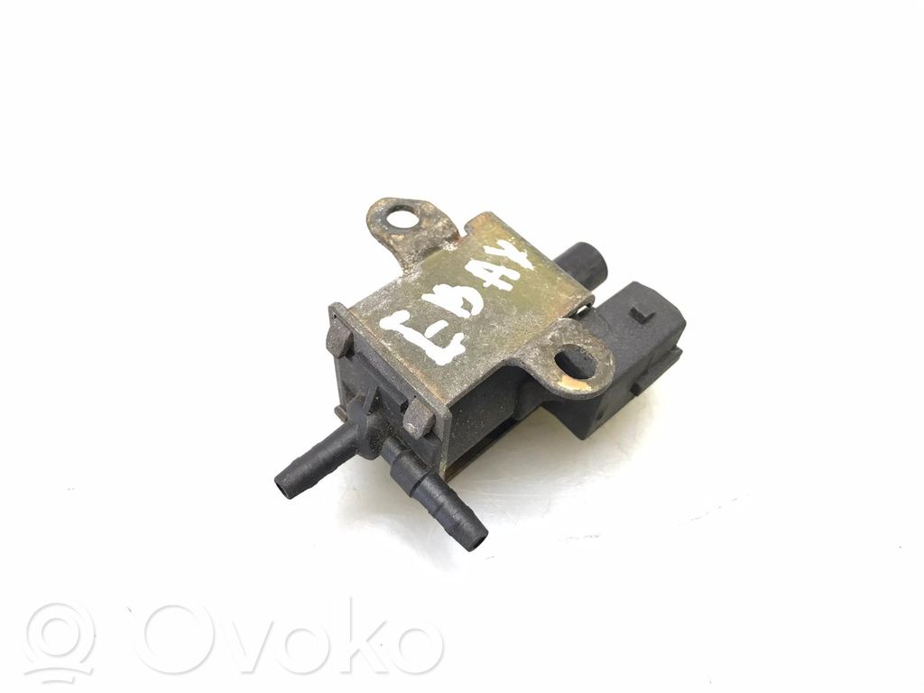 Audi A4 S4 B6 8E 8H Vakuuminis vožtuvas 