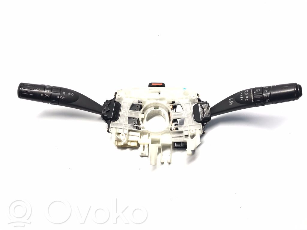 Subaru Legacy Commodo, commande essuie-glace/phare 