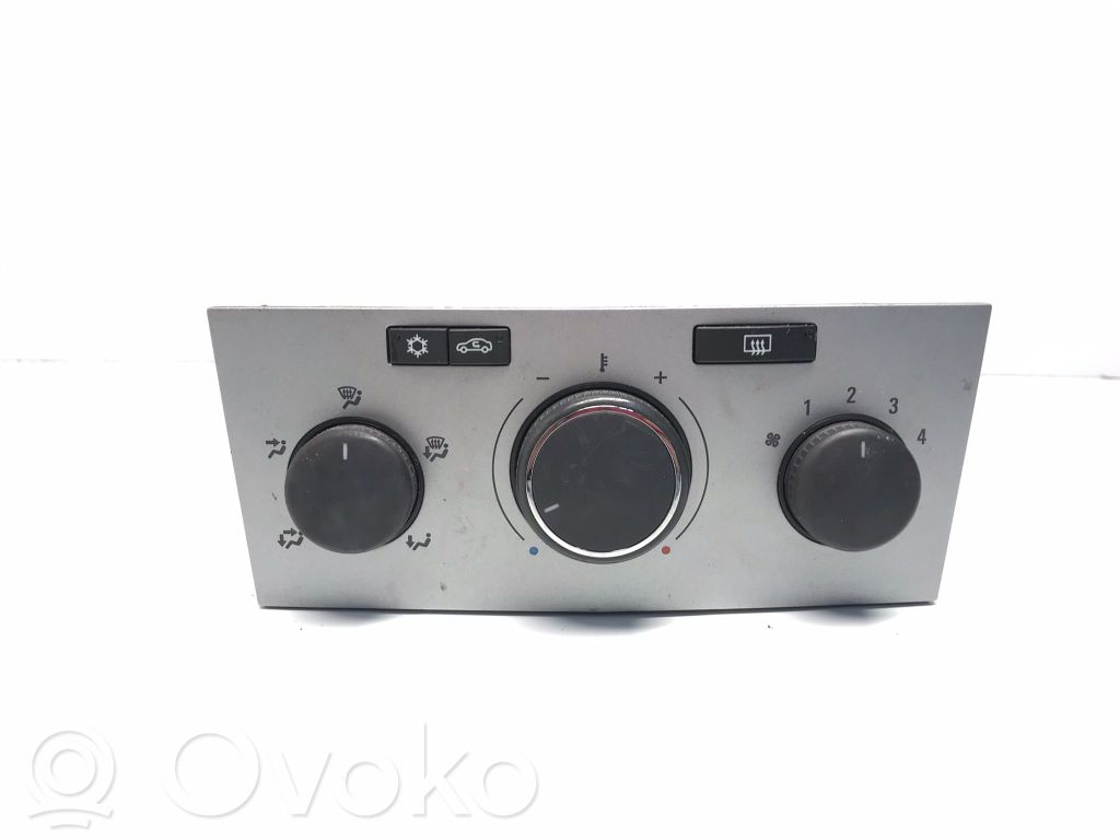 Opel Astra H Climate control unit 
