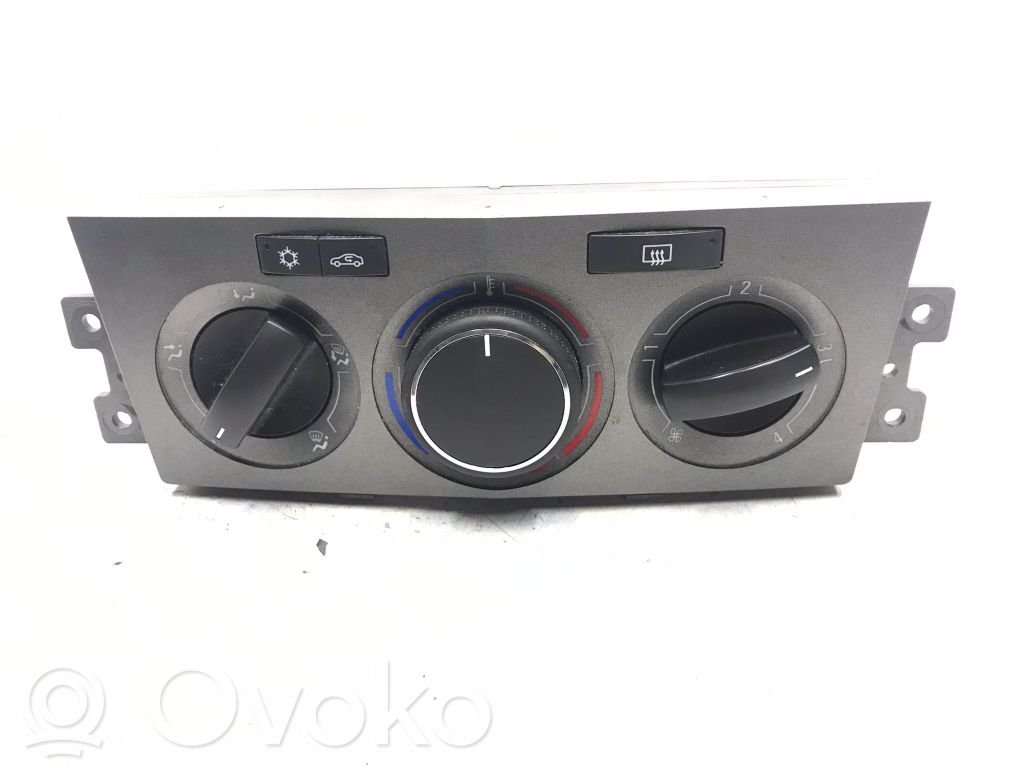 Opel Antara Climate control unit 