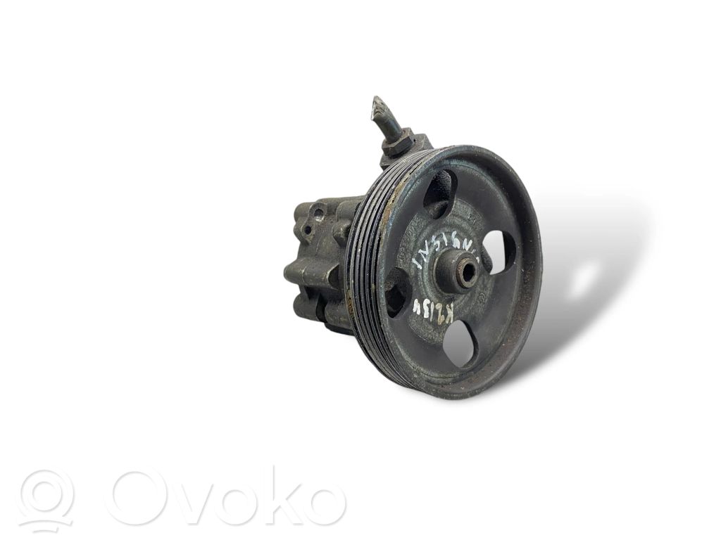 Peugeot 406 Ohjaustehostimen pumppu 