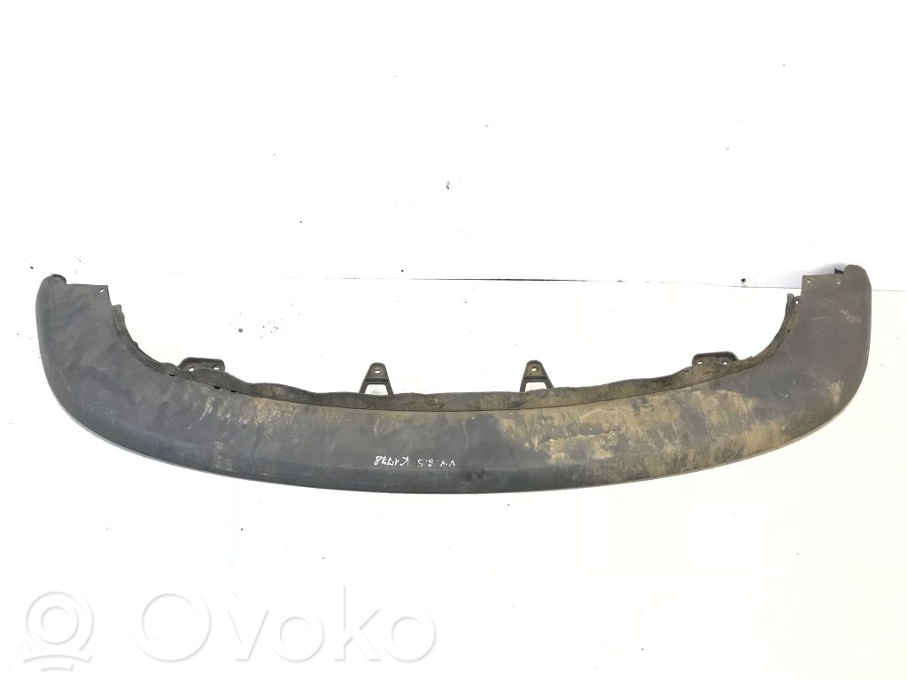 Volkswagen Golf V Front bumper lip 