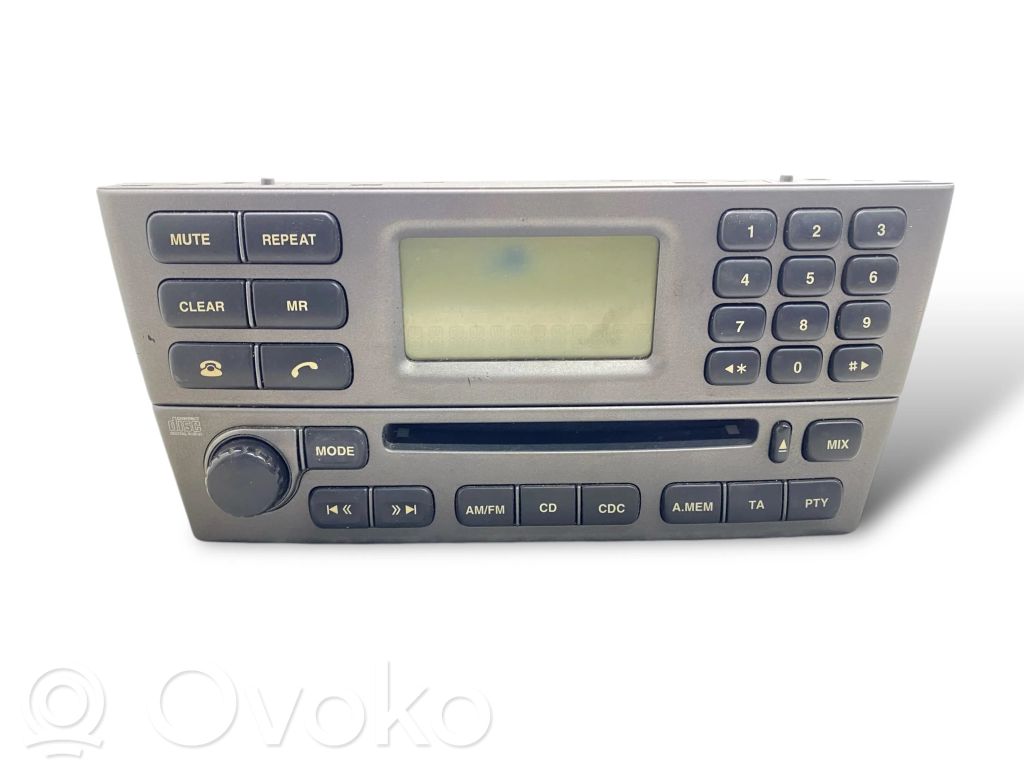 Jaguar X-Type Radio/CD/DVD/GPS head unit 