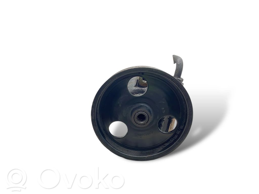 Nissan Kubistar Ohjaustehostimen pumppu 
