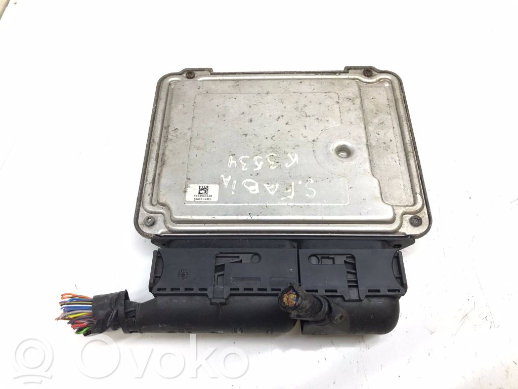 Skoda Fabia Mk2 (5J) Engine control unit/module 