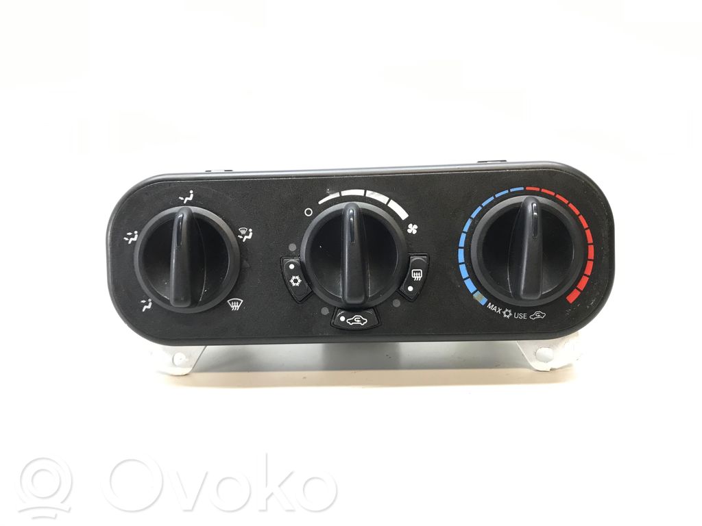Jeep Patriot Climate control unit 